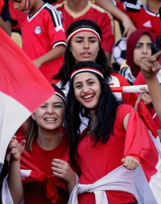 ¡UNA LOCURA! Las calles de Egipto se inundaron de personas celebrando el pase a Rusia-2018