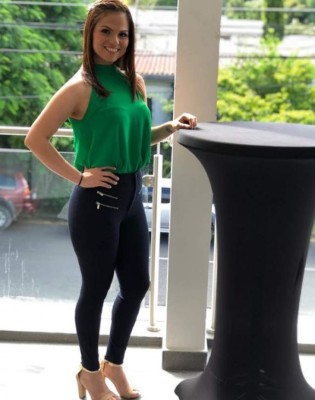 Las mejores fotos de la espectacular 'Tita' Torres, la futura esposa de Costly