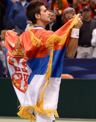 Novak Djokovic elimina a EEUU y clasificó a Serbia a semifinales en la Copa Davis .