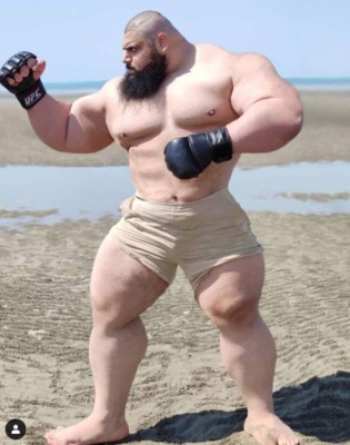 El Hulk iraní confirma que se enfrentará al Titán kazajo: ''Te van a sacar con los brazos y las piernas rotas''