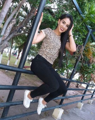 Ana Miranda, la guapísima futbolista que levanta suspiros en El Salvador