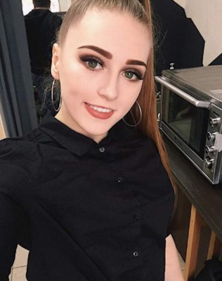 Brutal: Julia Vins, la preciosa rusa que se convirtió en la 'Barbie Musculosa'