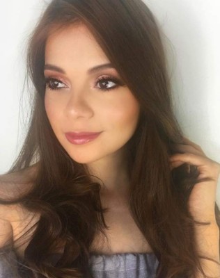 ¡Una belleza! Conocé a la espectacular y famosa cuñada de Carlo Costly