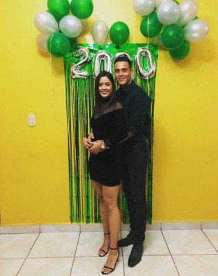 ¡Entre fiesta, amigos y familia! Los futbolistas hondureños recibieron el 2020 a lo grande