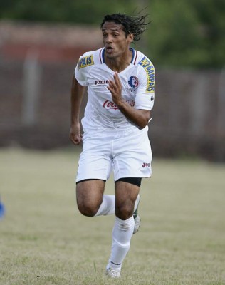 Luciano Emilio elije su 11 ideal con suplentes de lujo de su época en Honduras