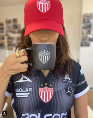 Así es la nueva vida de Ozil con su preciosa turca: compra un equipo mexicano y tiene un bajísimo salario