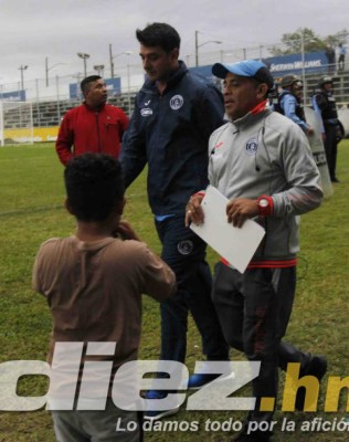 Imágenes que no se vieron por televisión de la jornada inaugural de la Liga