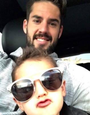 Imperdible: ¡Así están celebrando el Día del Padre los cracks del fútbol!