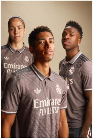 Lo presenta con Mbappé y una leyenda: Así es el tercer uniforme del Real Madrid para la temporada 2024-25