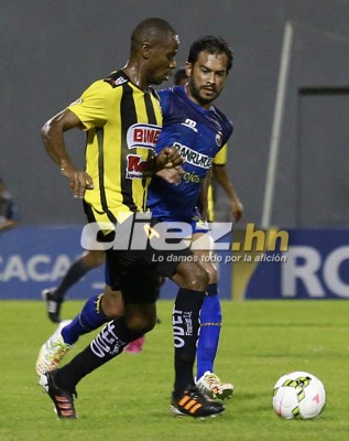 Real España y Municipal se enfrentan por la Champions de Concacaf.
