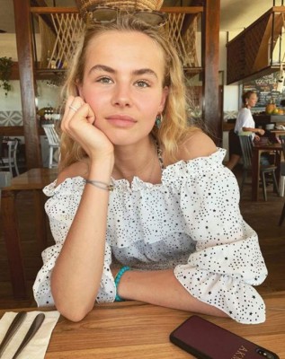 Sin prisa para decidir su futuro: Las espectaculares vacaciones de De Ligt con su novia