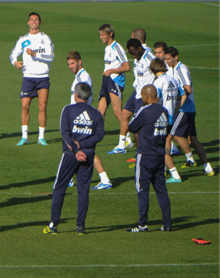 El Superclásico entre Barcelona vs Real Madrid .