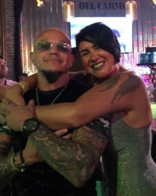 Sin máscara: Rey Mysterio muestra su cara oculta por amor y sorprende a los fanáticos de la WWE