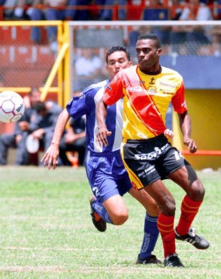 ¡Uno más! Futbolista tico ligado con narcotráfico, en el mundo no es el único caso