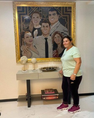 Mansión de $2.5 millones y un Ferrari: La vida de lujos de la mamá de Cristiano Ronaldo