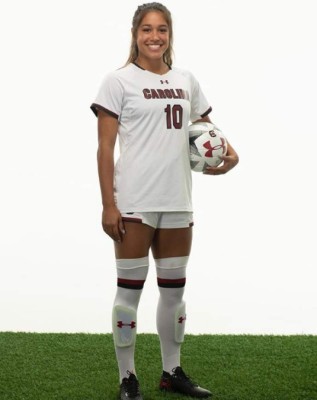 El cambio físico de Elexa Bahr, la hondureña que se probará en el Sevilla de España