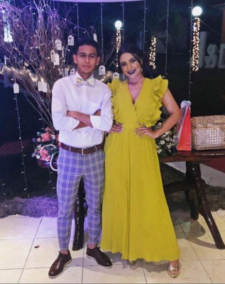 ¡Entre fiesta, amigos y familia! Los futbolistas hondureños recibieron el 2020 a lo grande