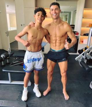 Cristiano Ronaldo expresó que su sueño es poder compartir camerino con su hijo.