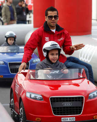 El FC Barcelona recoge sus nuevos Audi.