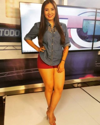 Las mejores 20 fotos de la hermosa periodista deportiva Rosa Alvarado, en Instagram