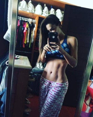 Ninel Conde, la explosiva chica que hizo vibrar los premios de la Liga MX