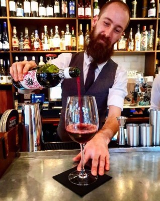 Pérdidas millonarias: El último fracaso empresarial de Juan Mata en la ciudad de Mánchester