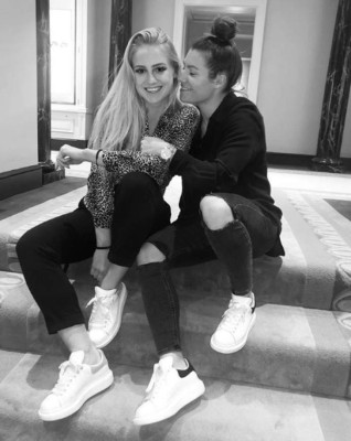 Increíble: Las dos futbolistas que comparten un romance y rivalidad en la cancha