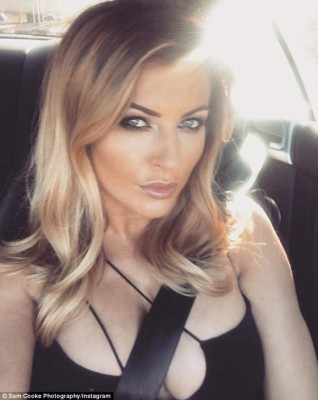 ¡La sexi diablita que tiene loco a jugador del Manchester United!