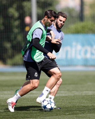 Relajados y a la moda: La última práctica de Real Madrid antes de enfrentar al Atlético