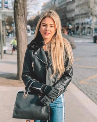 ¿Nueva novia? Neymar se olvidó de su lesión y disfrutó al máximo el Carnaval de Brasil