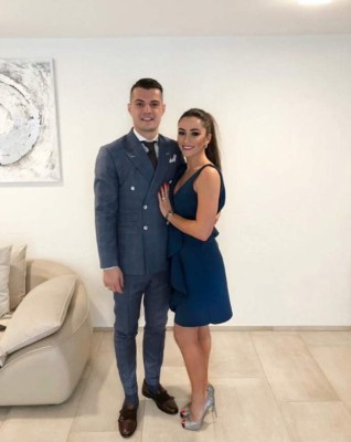 ¡Atención ticos! La bella esposa de un crack que enfrentará Costa Rica en Rusia