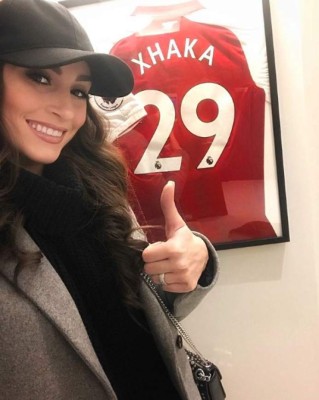 ¡Atención ticos! La bella esposa de un crack que enfrentará Costa Rica en Rusia