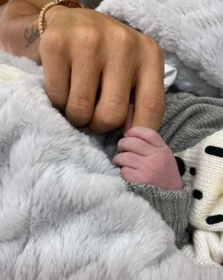 Un papá enamorado: James Rodríguez causa ternura en redes sociales con su hijo Samuel&nbsp;&nbsp;