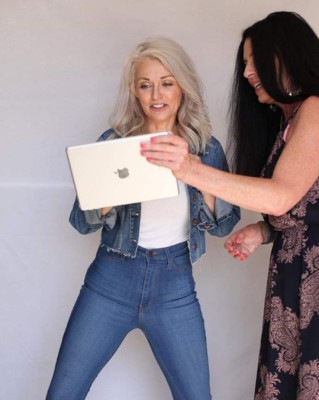 ¡Con 56 años! Kathy Jacobs, la modelo que puede ser la portada de la famosa revista Sports Illustrated&nbsp;&nbsp;