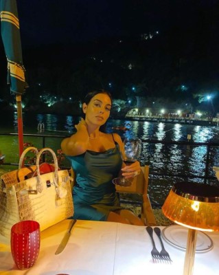 Así es la vida de ricos de Georgina Rodríguez y Cristiano Ronaldo: El sueldo de 'Gio' y sus autos