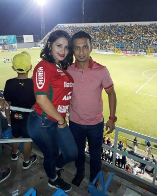 Rouse Fuentes, la explosiva aficionada de Marathón que festeja la novena