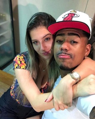 ¿Quién era? La sexy rubia con la que Malcom fue visto en Ibiza