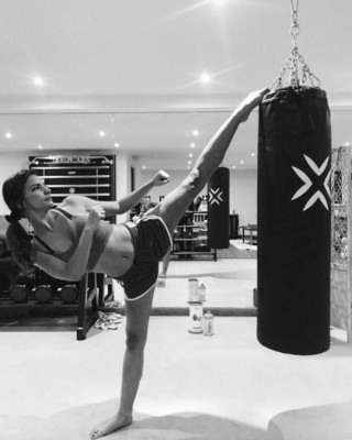 ¡Hermosa! Beatriz Espejel, la compañera de celebración de Koke