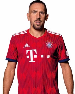 ¡Equipazo! El 11 de los futbolistas que quedarán sin contrato en Europa &nbsp;&nbsp;