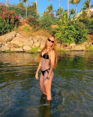 Ale Bellon, la hermosa francesa que juega con las Chivas de la Liga MX Femenil