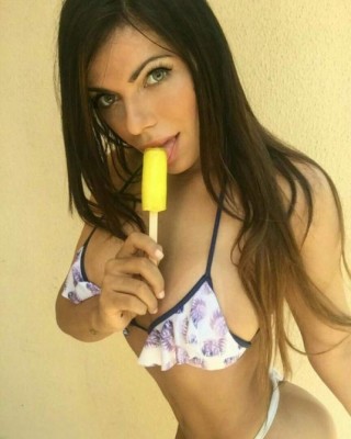 Miss Bum Bum 2015 realizó la felicitación más picante a Messi por su Balón de Oro