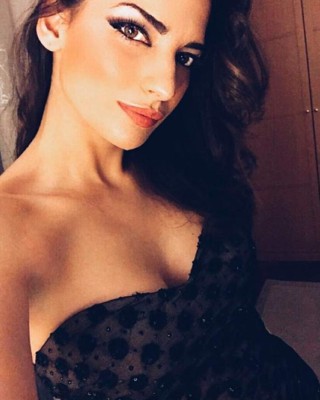 ¡Hermosa! Beatriz Espejel, la compañera de celebración de Koke