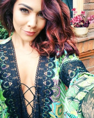 ¡EXPLOSIVA! Erika Fernández y sus últimas fotografías que causan revuelo