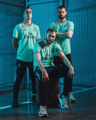 Real Madrid presenta su tercera equipación para la temporada 2019-20... ¡y es una belleza!