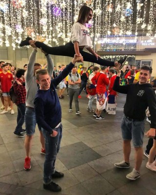 Polémica en Rusia: Escritor llama 'put...' a mujeres rusas y abre debate