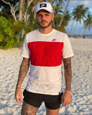 Wanda Nara luce su cuerpazo en las vacaciones navideñas con Icardi en las Maldivas