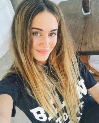 FOTOS: Muchos la recuerdan niña, pero ahora así luce Claudia, la bella hija de Fernando Hierro