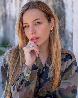 Andrea, la desconocida hermosa novia de uno de los jugadores del Barcelona