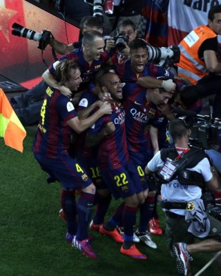 Messi maravilla y hace campeón de la Copa del Rey al Barcelona