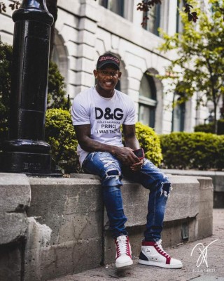 Romell Quioto se estrena como modelo y lo hace junto a una hermosa rubia canadiense